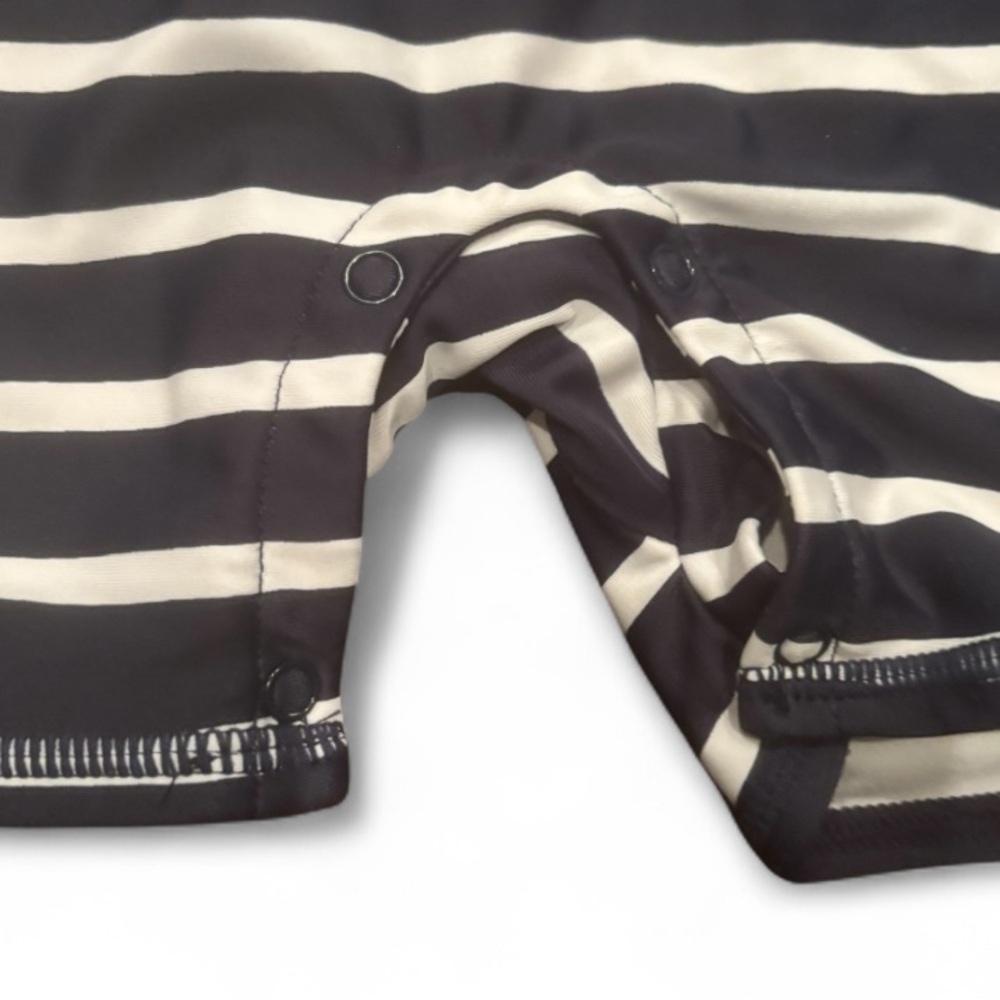 JANIE AND JACK EUC BOYS NAVY WHITE RASH GUARD SWIMSUIT SUMMER SWIM SZ 18 24 MTHS - Picture 3 of 5